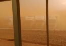 Vento forte cria uma ‘cortina de poeira’ na região leste de Dourados