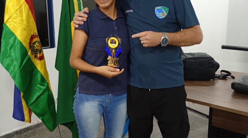 Maciel Vargas vence o Estadual Feminino de Xadrez em Corumbá