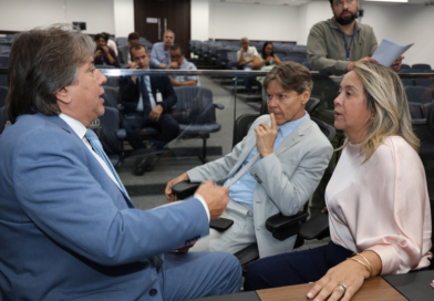 chapa de deputados federais do PSDB se torna calo no sapato de muitos.